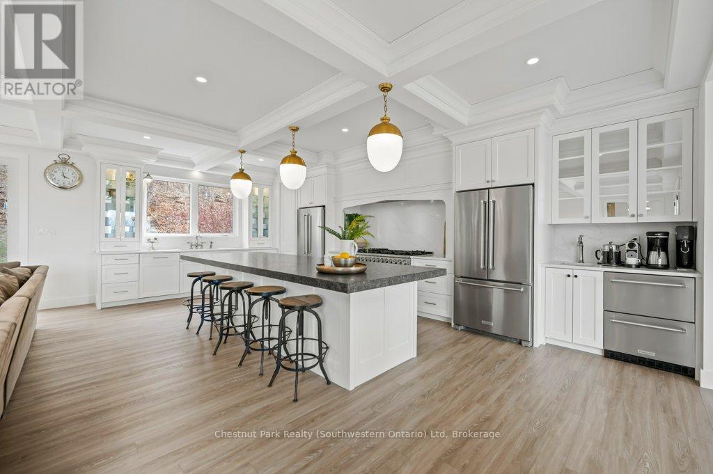 27 Vardon Drive Property Photo 2