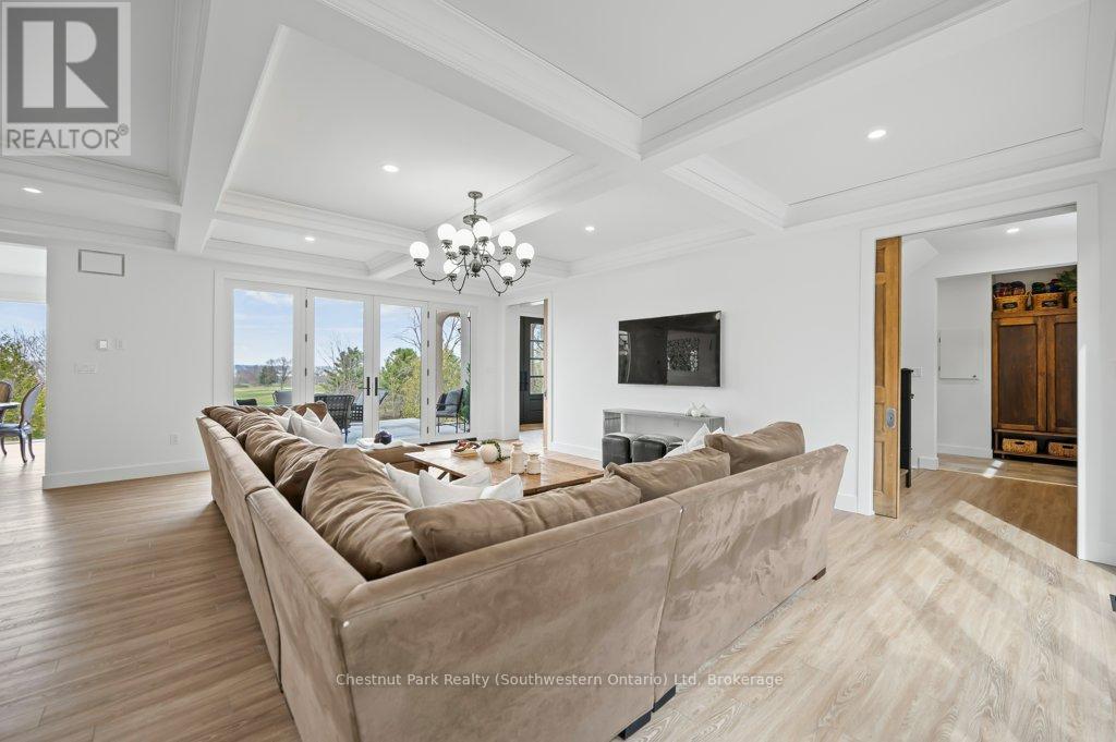 27 Vardon Drive Property Photo 13