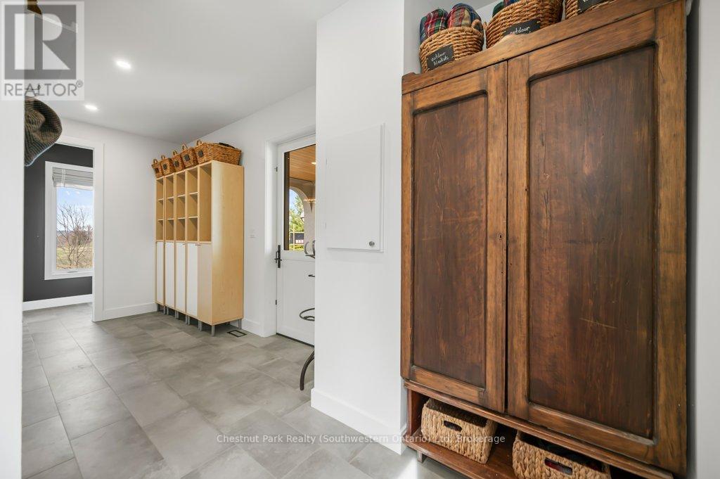 27 Vardon Drive Property Photo 24