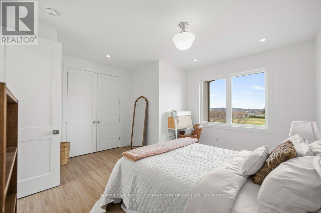 27 Vardon Drive Property Photo 33