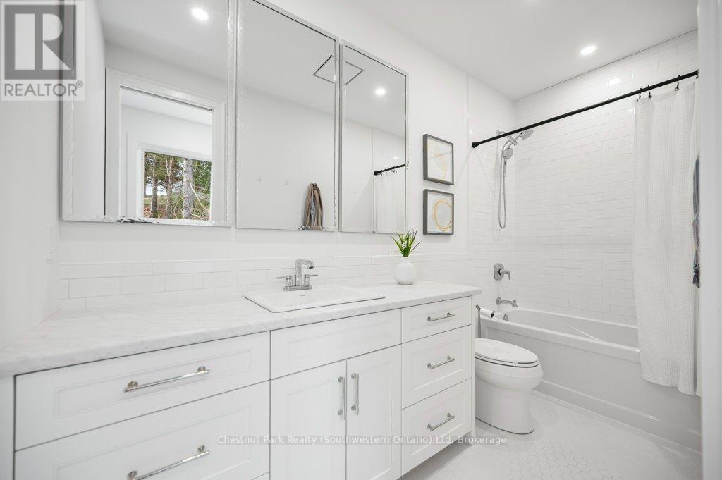 27 Vardon Drive Property Photo 36