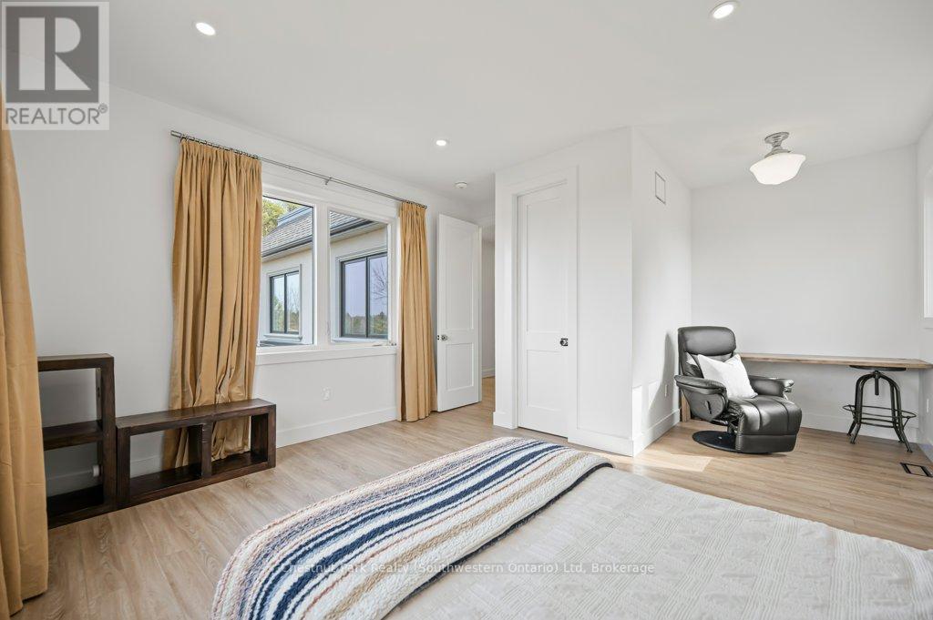 27 Vardon Drive Property Photo 41