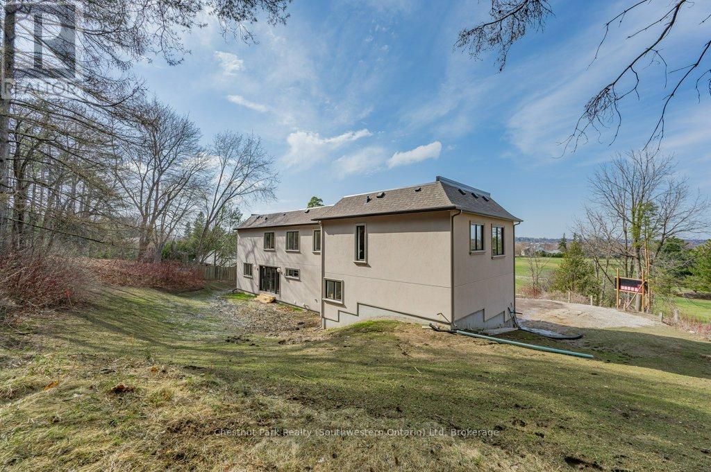 27 Vardon Drive Property Photo 48