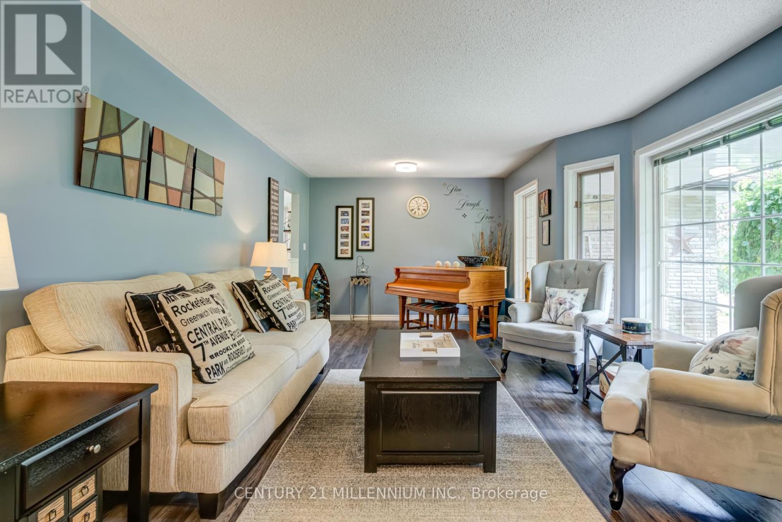 101 Birch Grove Property Photo 7