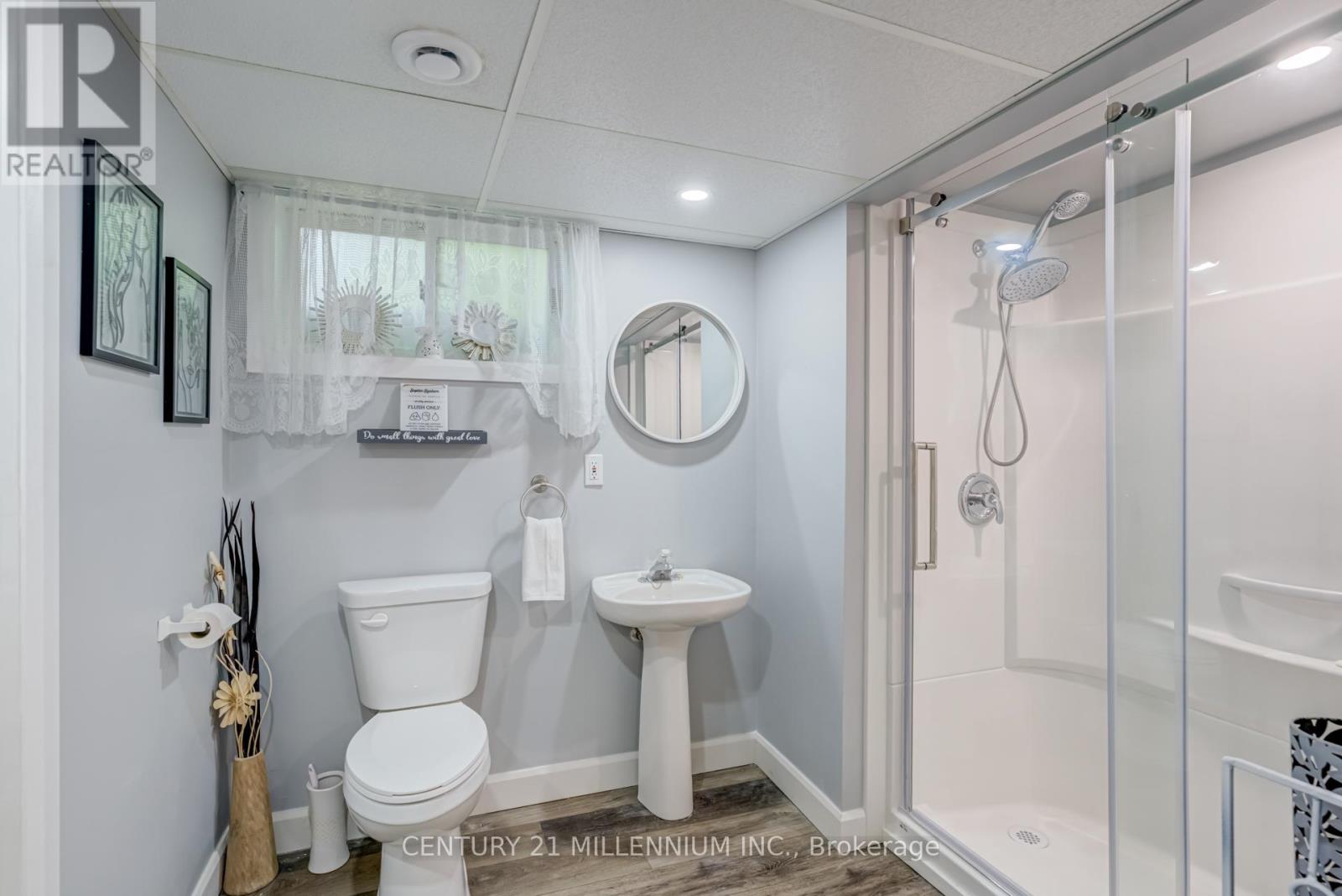 101 Birch Grove Property Photo 38