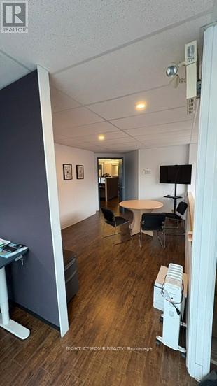 939 Somerset Street W Property Photo 4