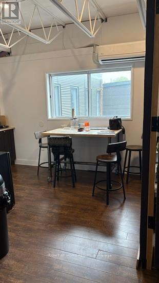 939 Somerset Street W Property Photo 6