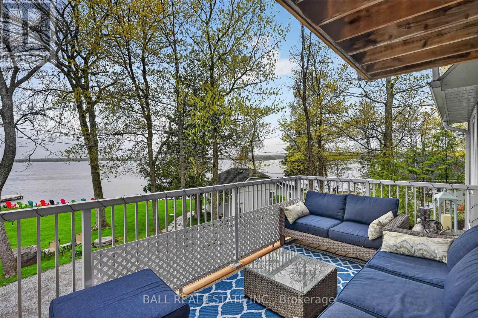 2554 Buckhorn Road N Property Photo 9