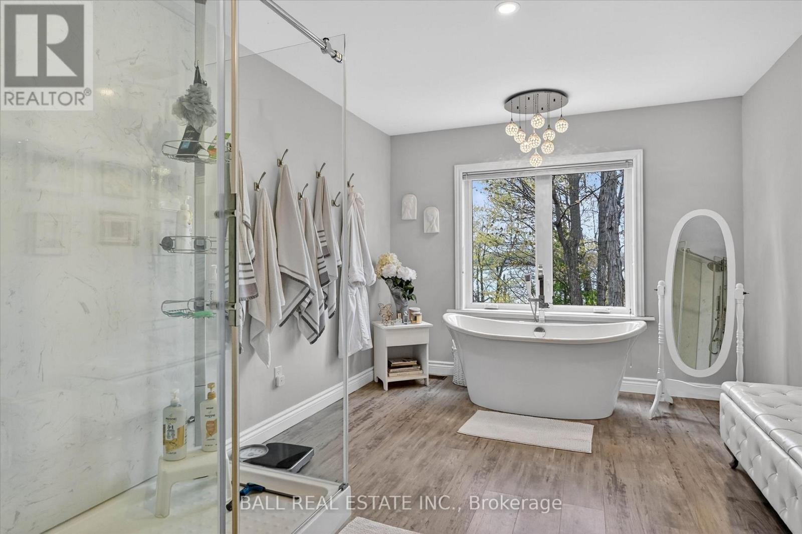 2554 Buckhorn Road N Property Photo 23