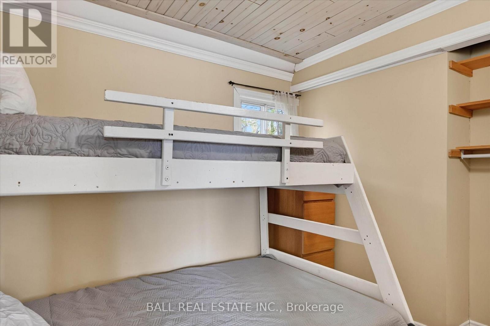 2554 Buckhorn Road N Property Photo 36