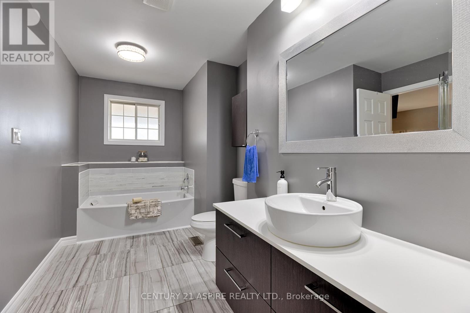 75 Pembroke Street Property Photo 21