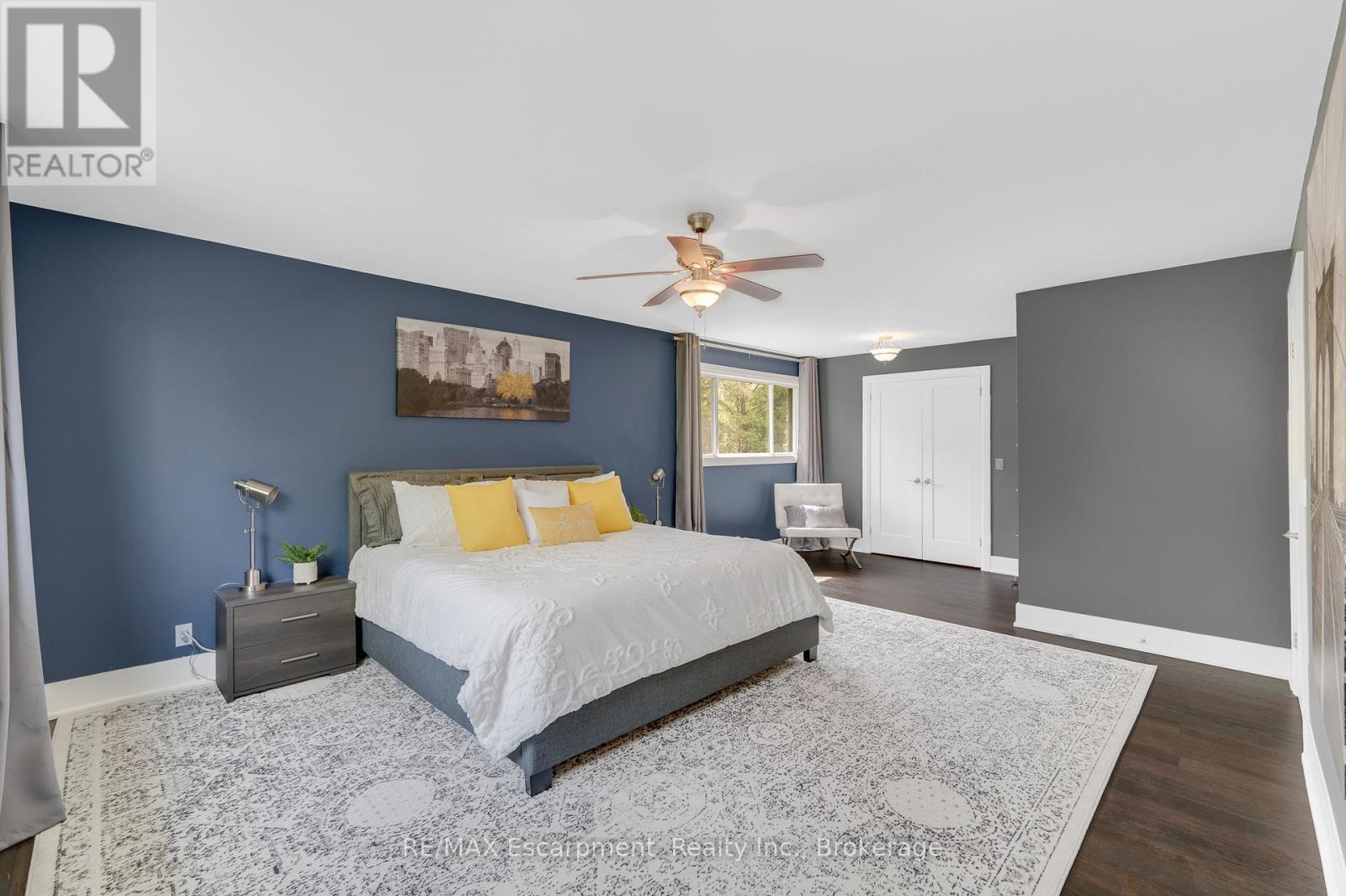 2092 Highway 6 Property Photo 19