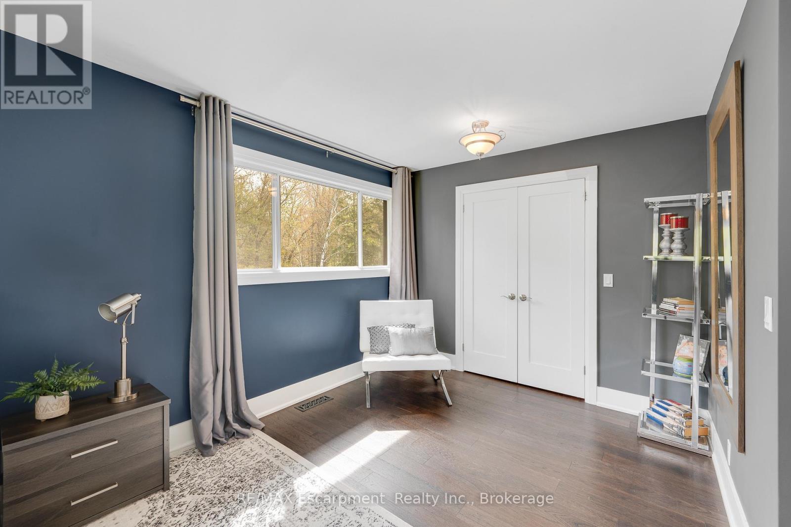 2092 Highway 6 Property Photo 21