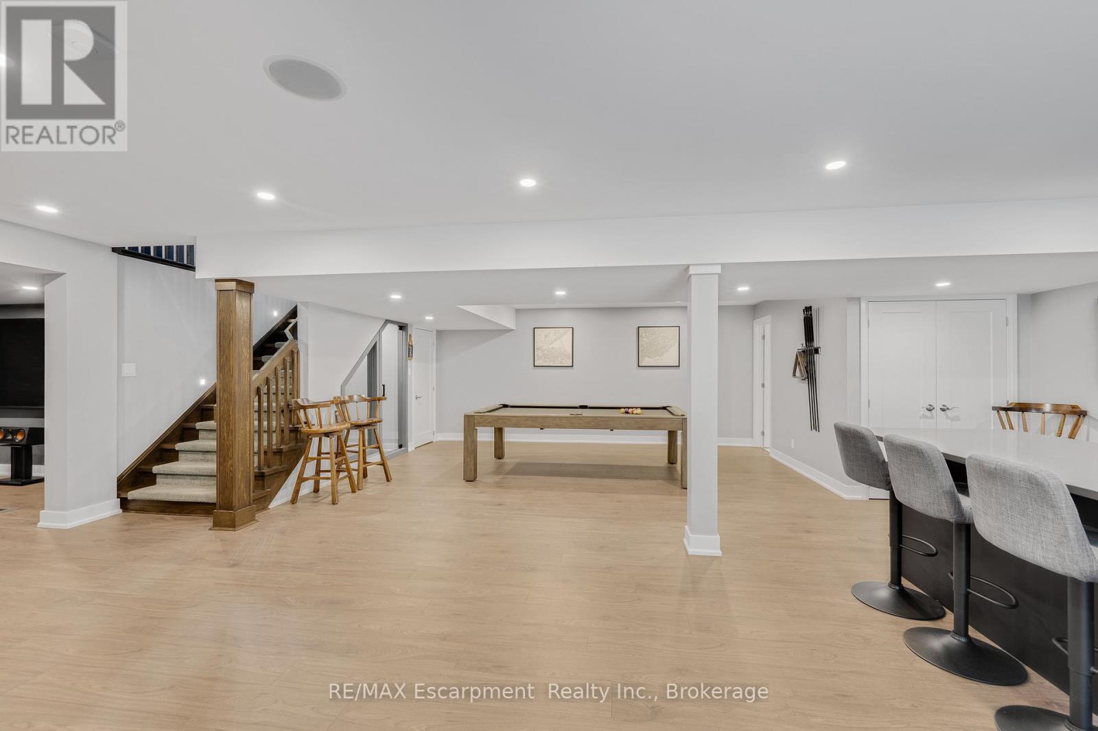 2092 Highway 6 Property Photo 31