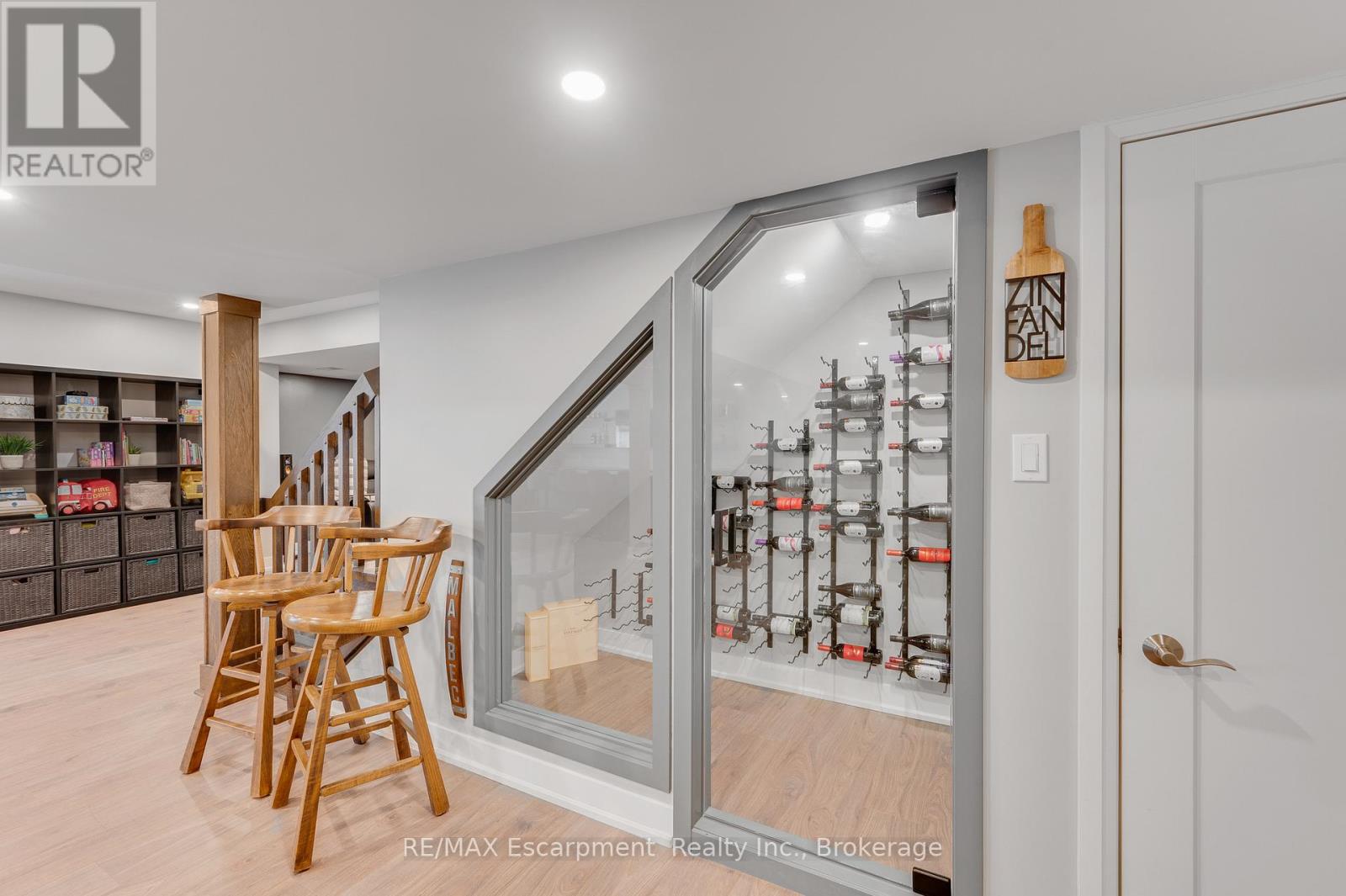2092 Highway 6 Property Photo 34