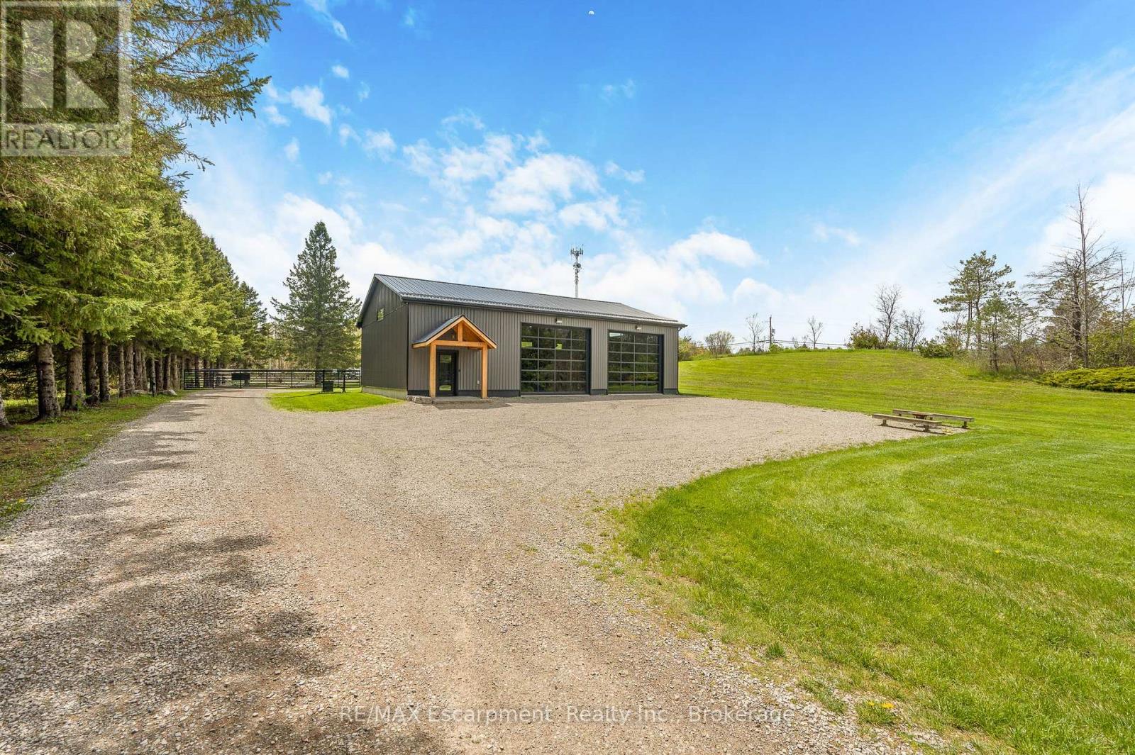 2092 Highway 6 Property Photo 42
