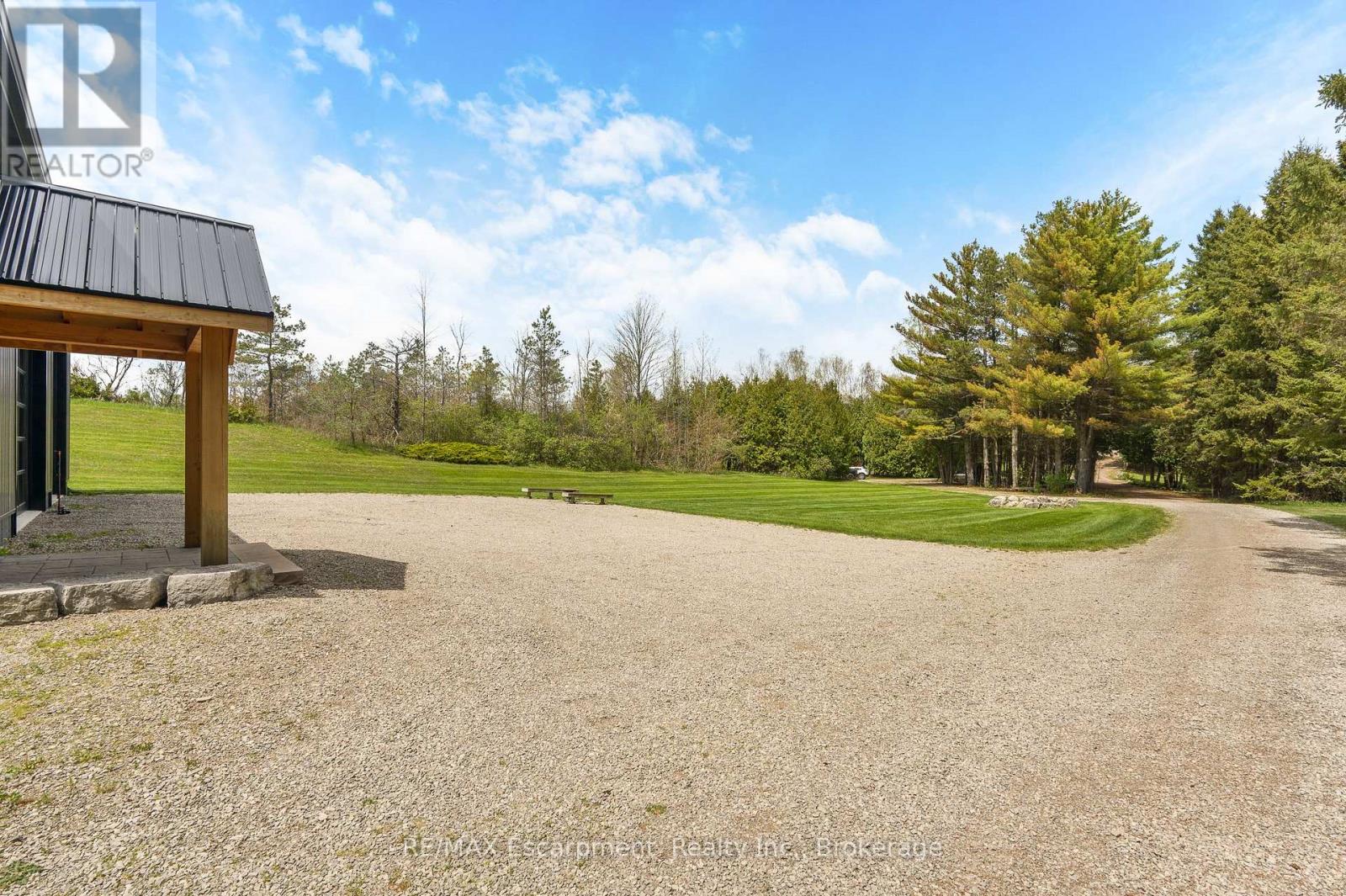 2092 Highway 6 Property Photo 47