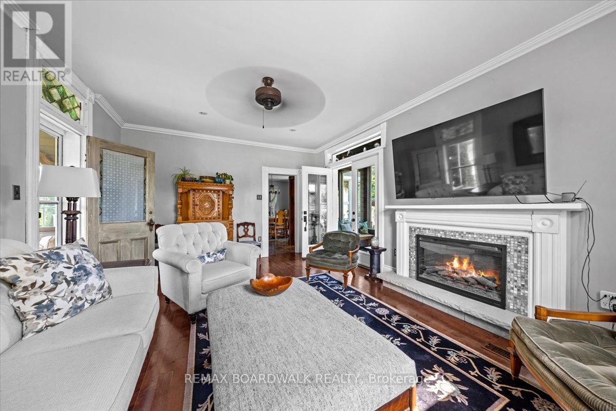 119 Oakel Street Property Photo 18