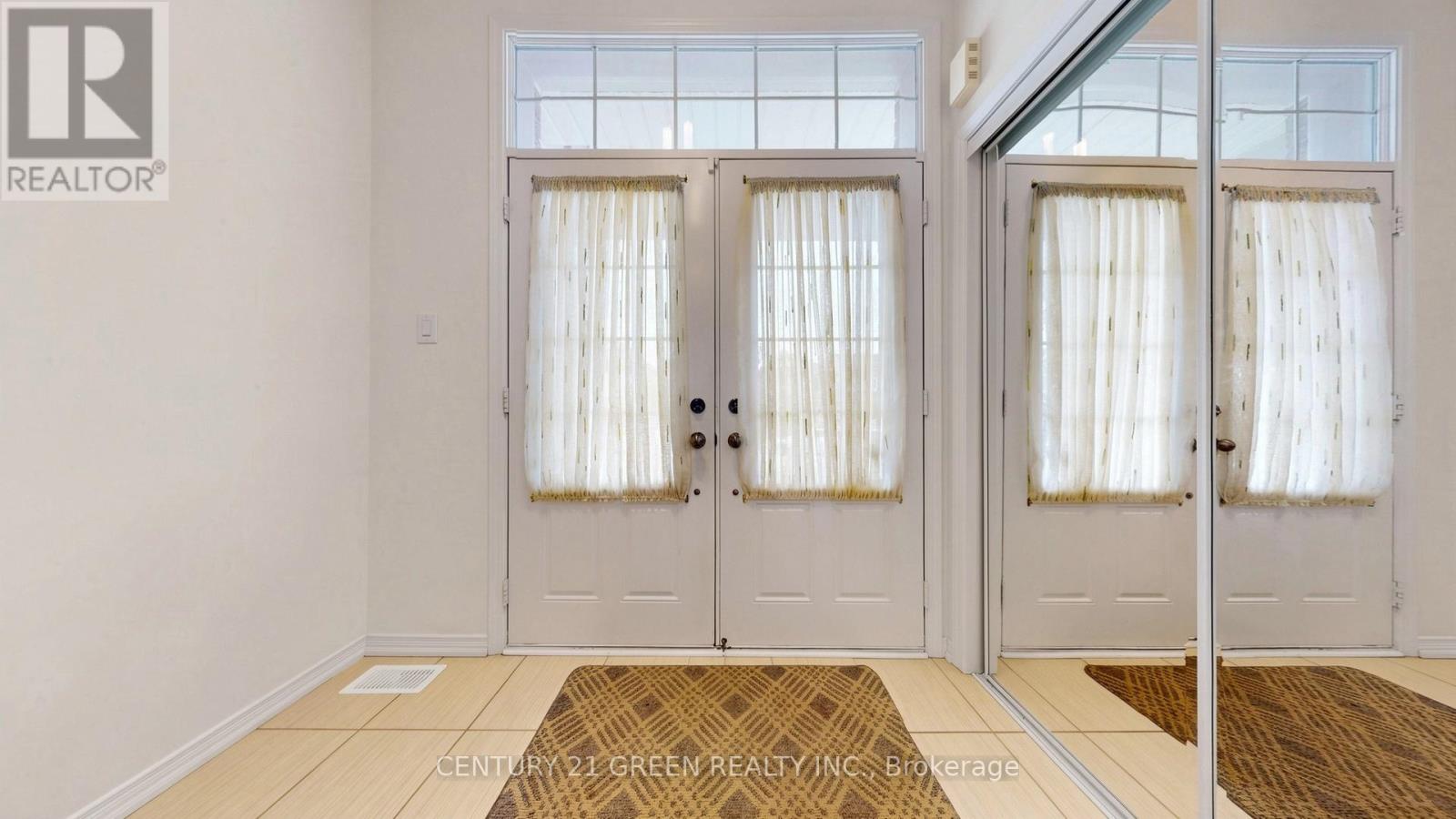 7849 Hoptree Road Property Photo 3