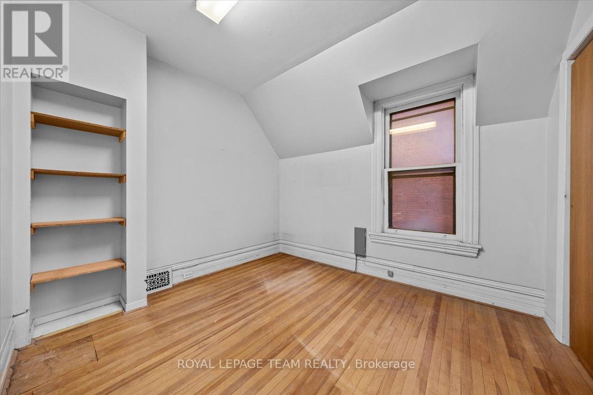17 Arlington Avenue Property Photo 7