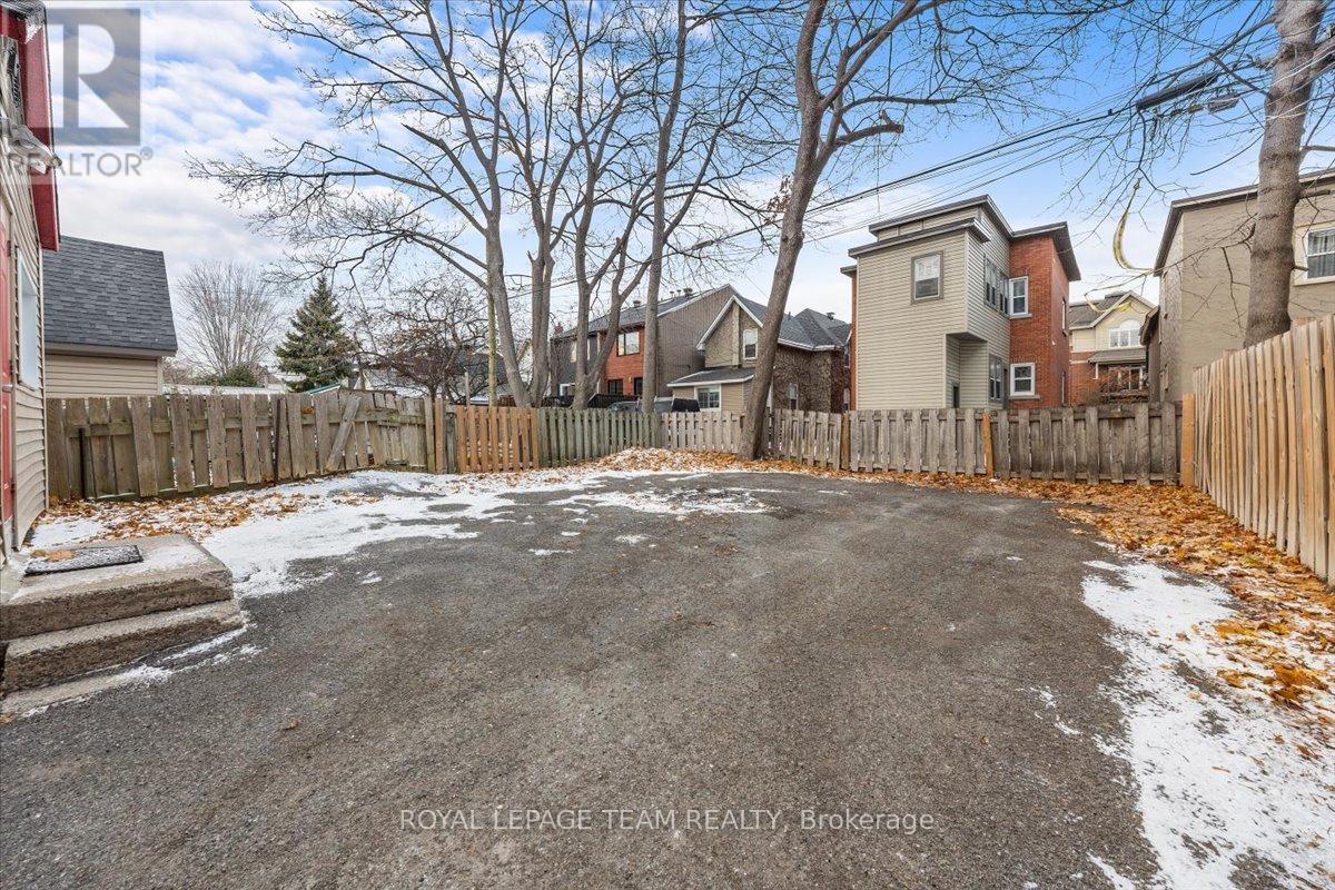 17 Arlington Avenue Property Photo 14