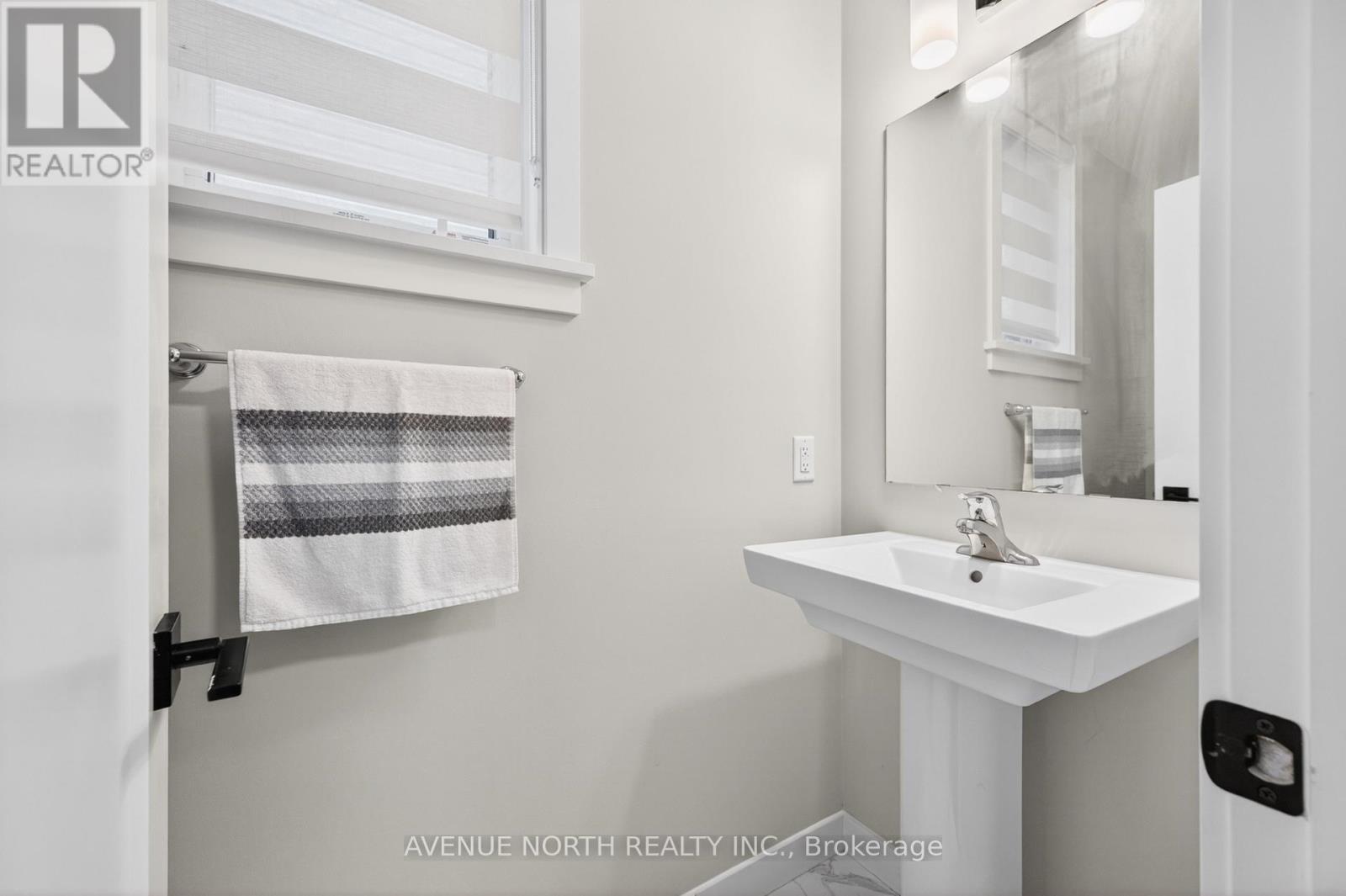 843 Sendero Way Property Photo 6