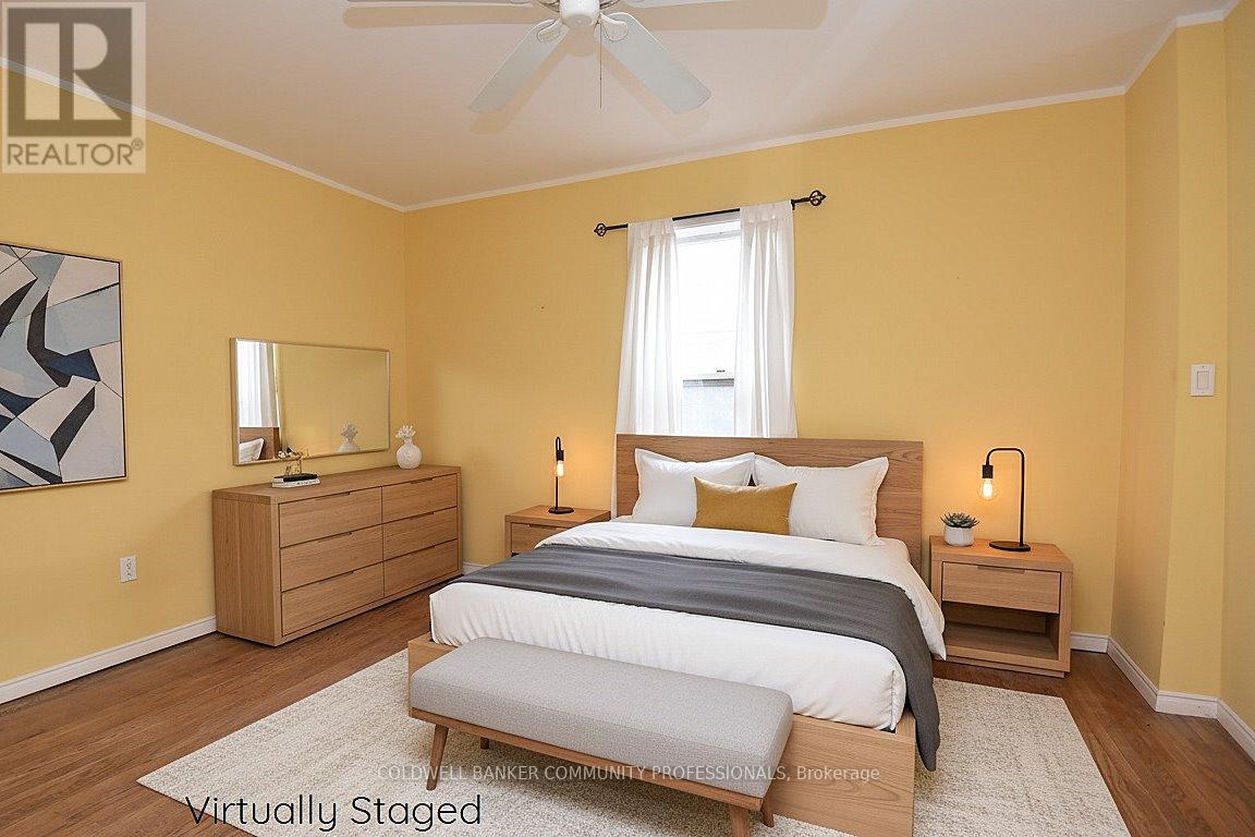 128 Hess Street S Property Photo 27