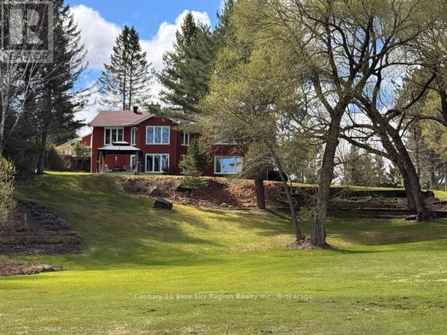353 Macpherson Drive Property Photo 2