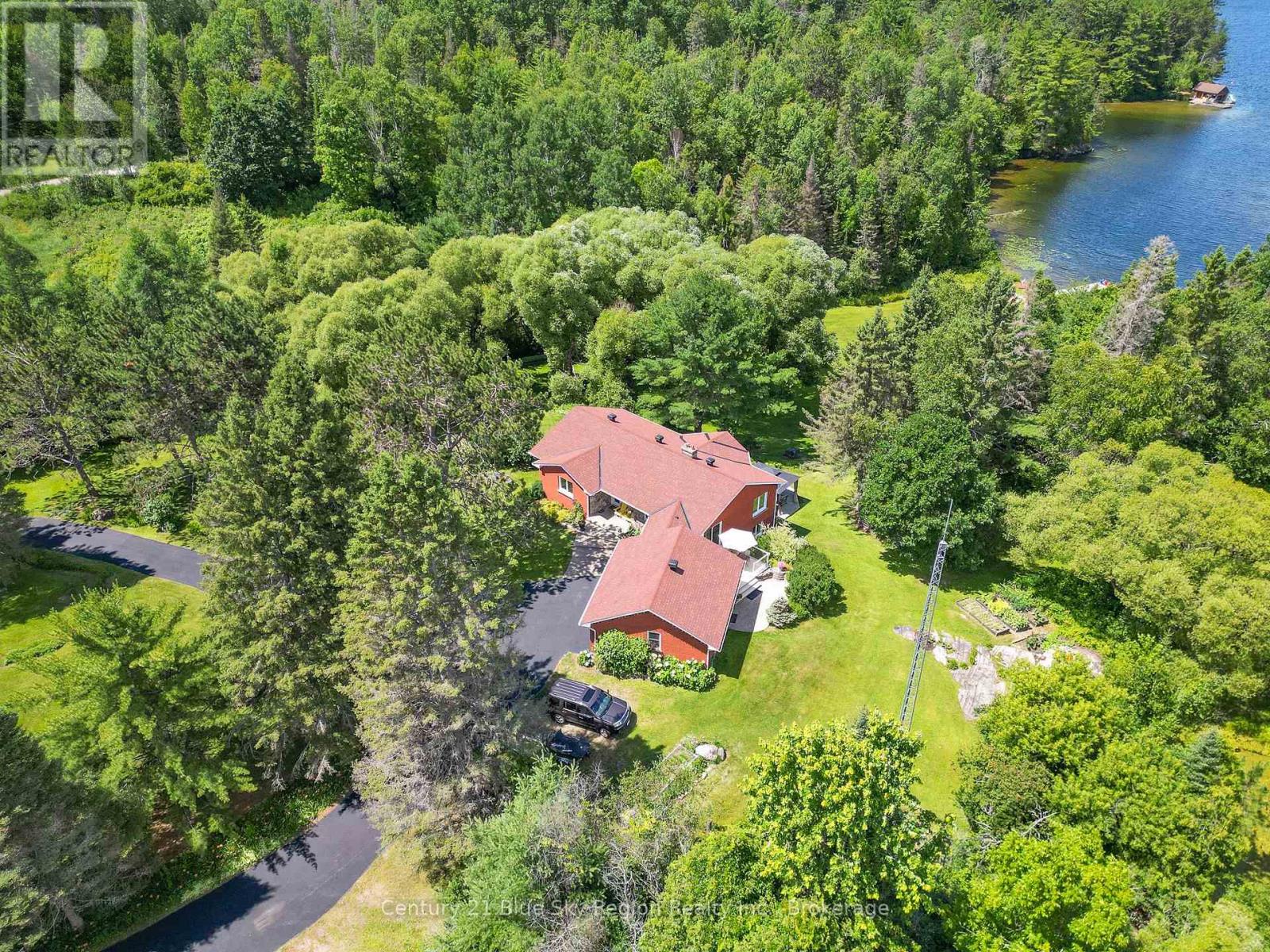 353 Macpherson Drive Property Photo 8