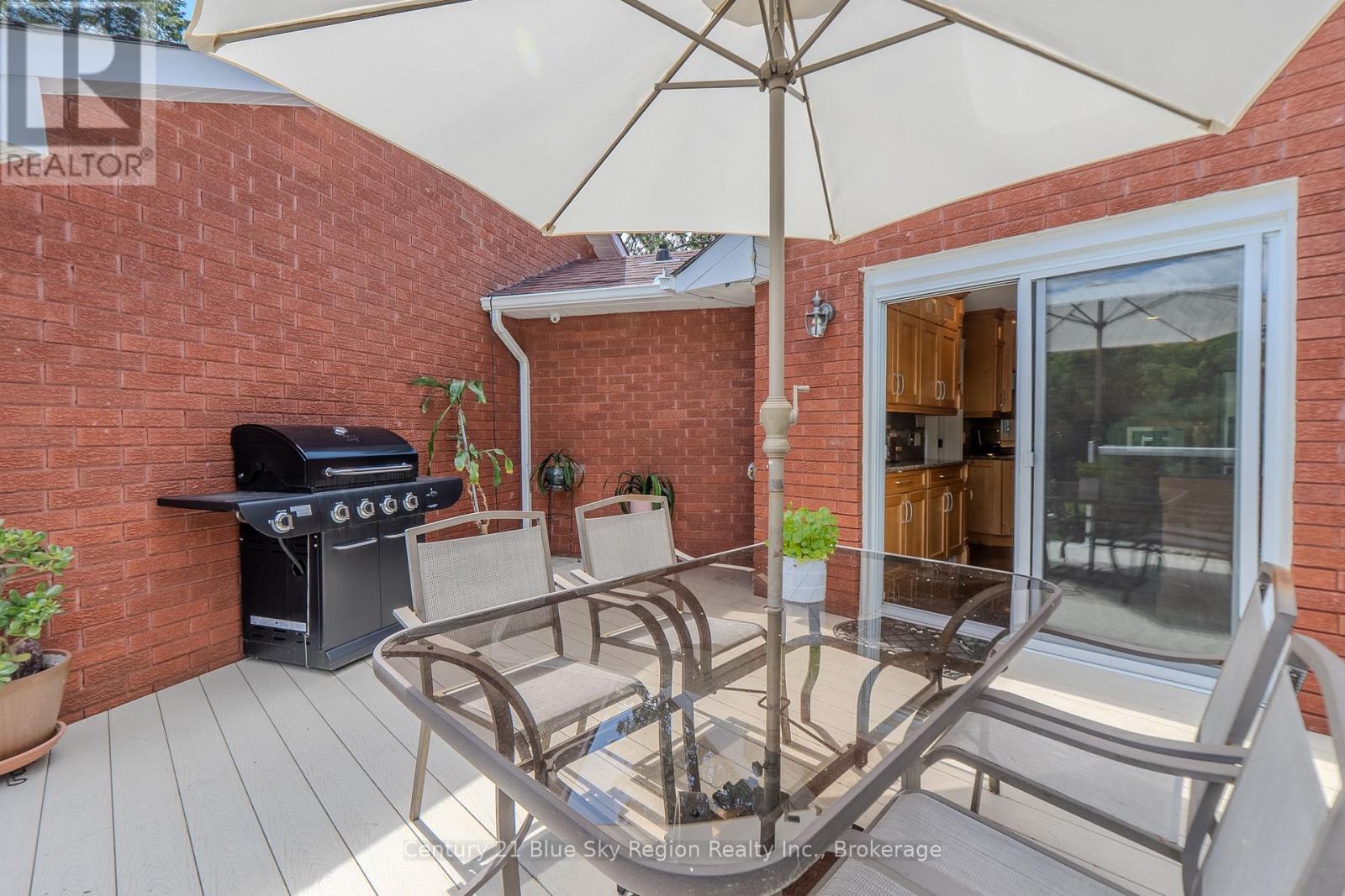 353 Macpherson Drive Property Photo 24