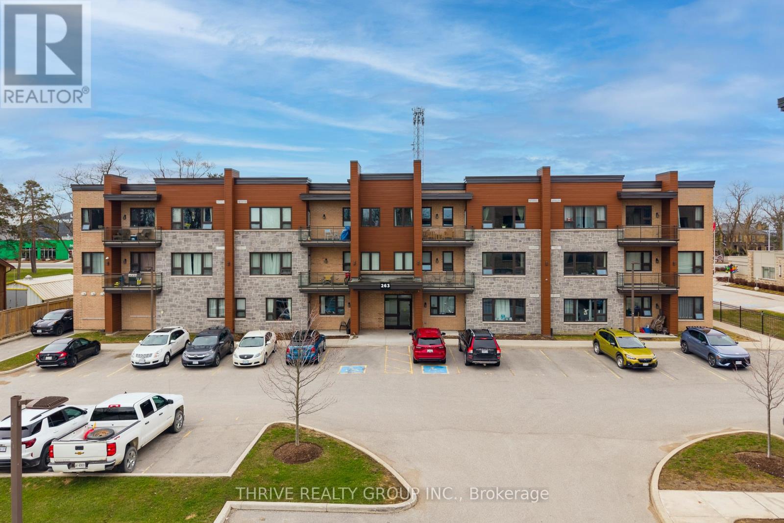 306 - 263 BUTLER STREET Property Photo 1