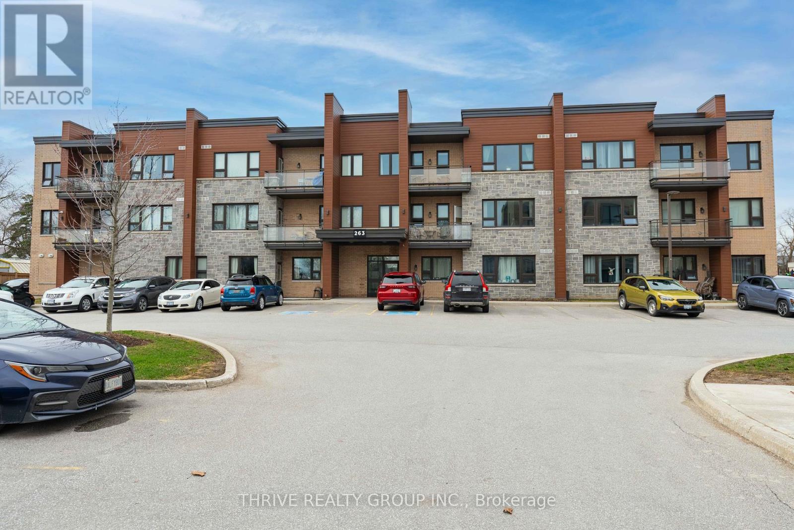 303 - 263 BUTLER STREET Property Photo 1