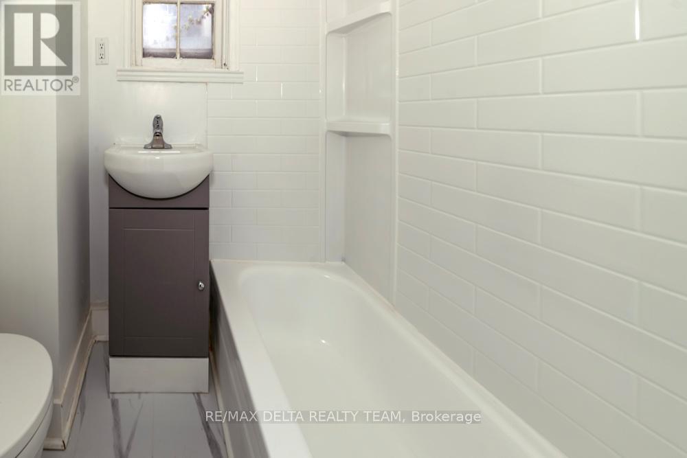 225 St. Patrick Street Property Photo 13