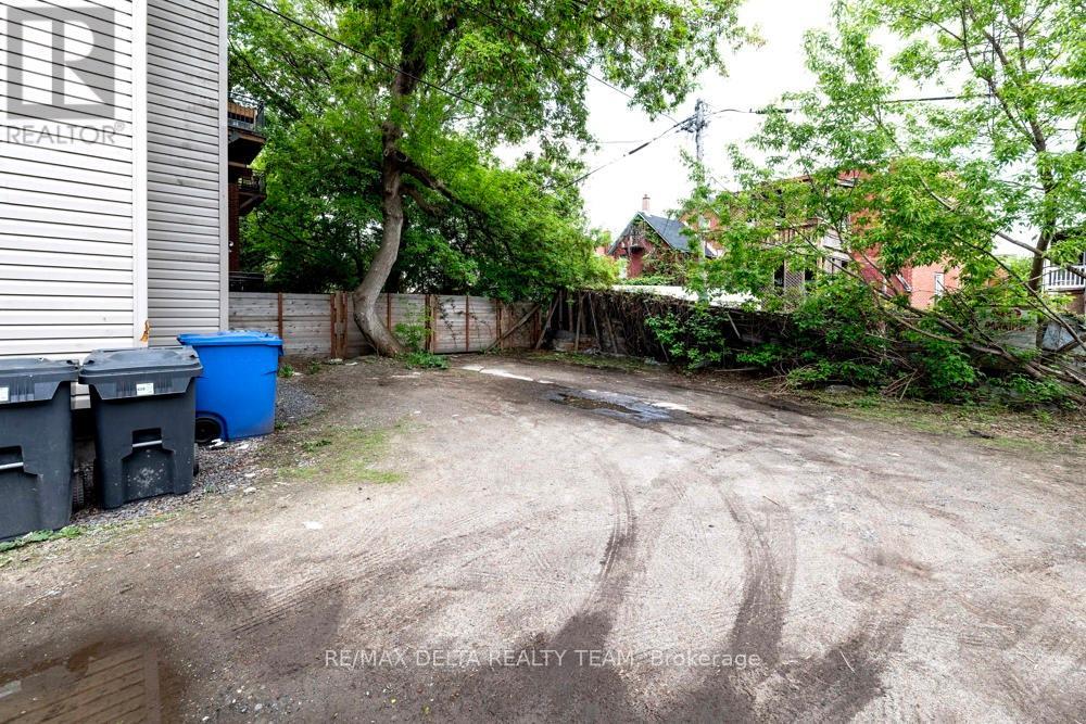 225 St. Patrick Street Property Photo 27