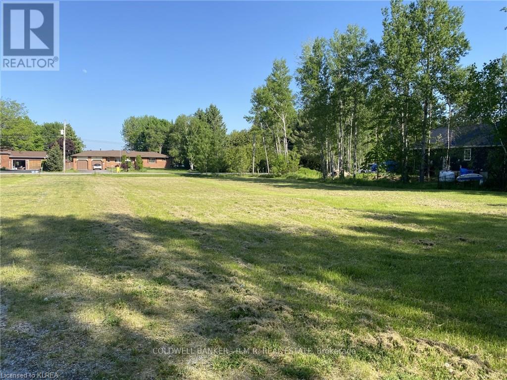Lot 10 Pinewood Boulevard Property Photo 1