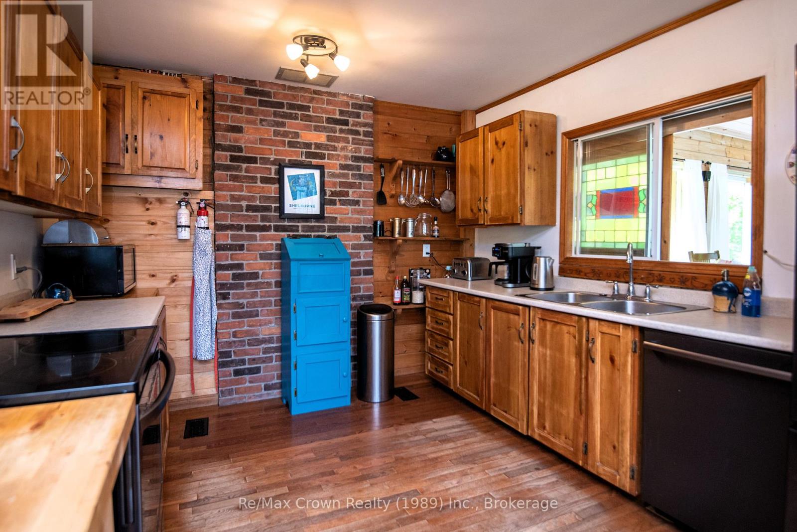 294 Everett Drive Property Photo 12