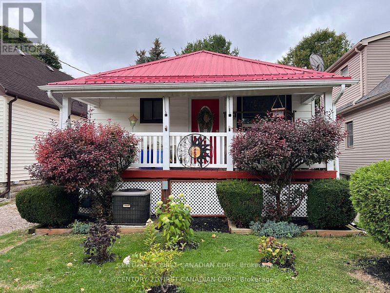 55 Linwood Street Property Photo 2