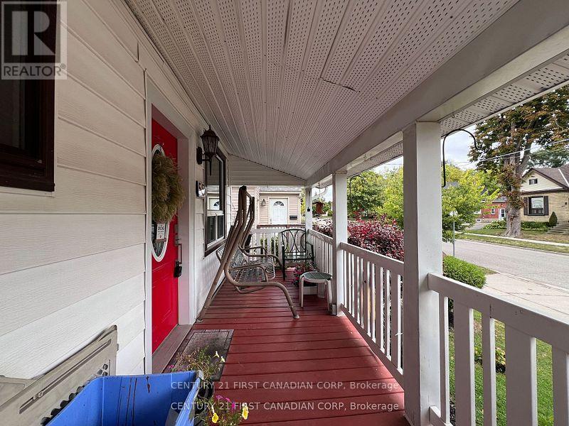 55 Linwood Street Property Photo 8