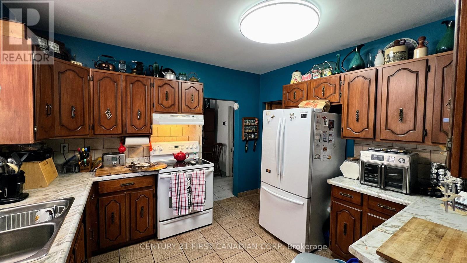 55 Linwood Street Property Photo 17