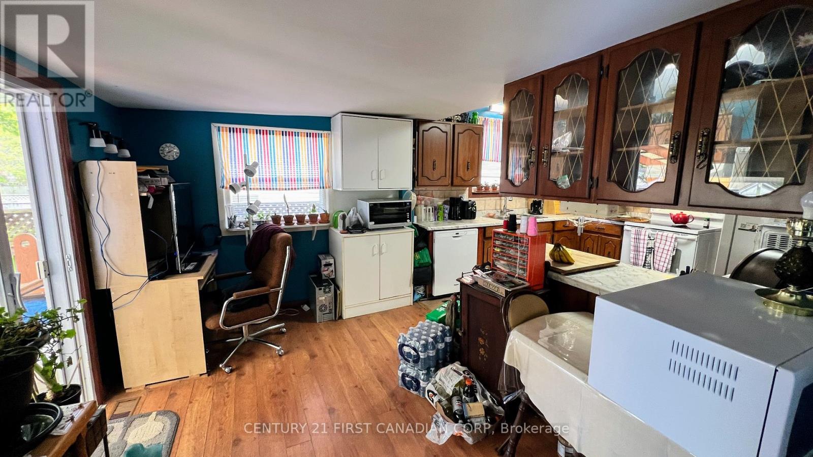 55 Linwood Street Property Photo 20