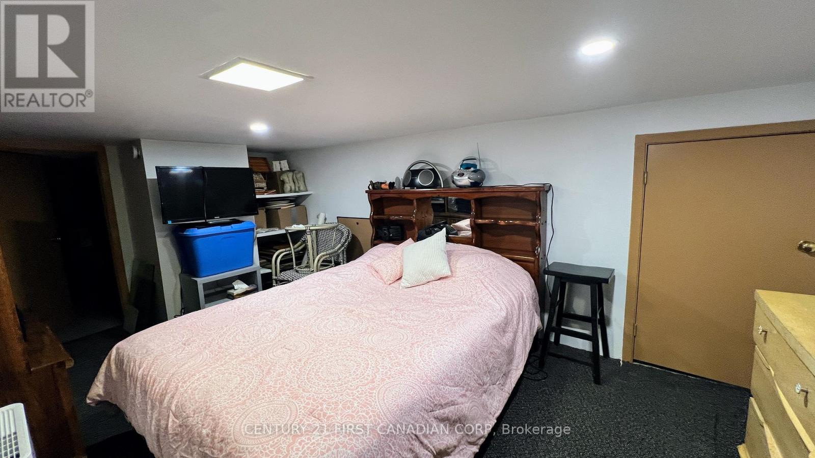 55 Linwood Street Property Photo 21