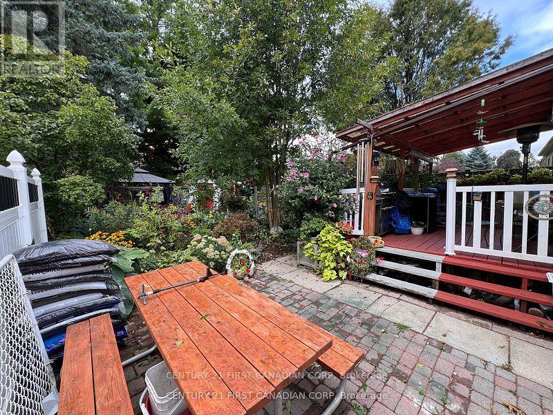 55 Linwood Street Property Photo 33
