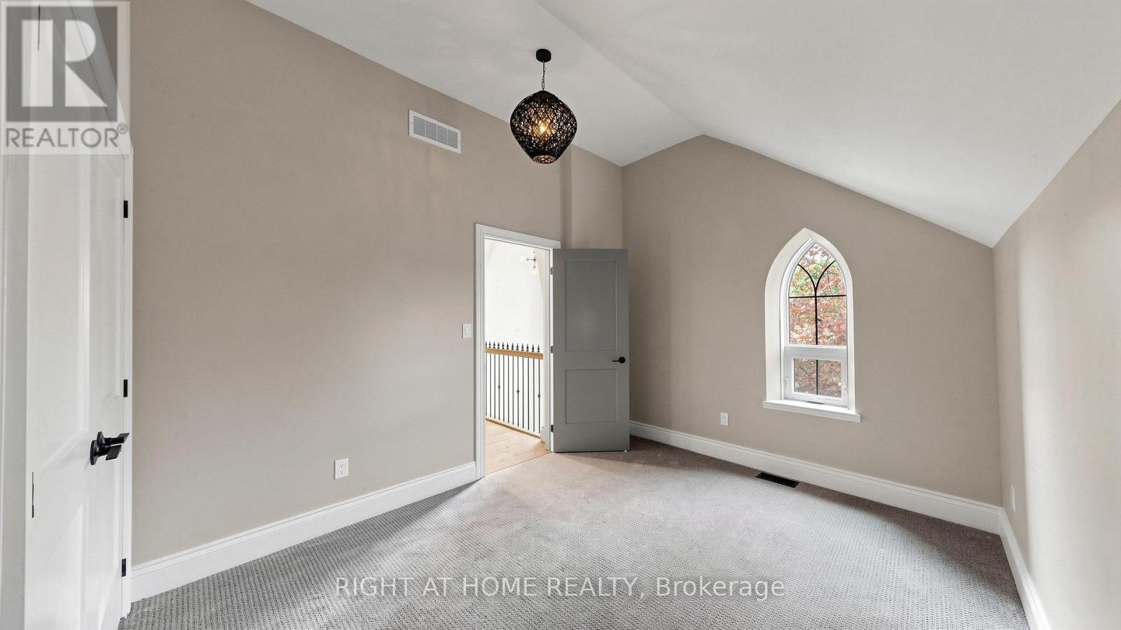 41 Talbot Road Property Photo 22