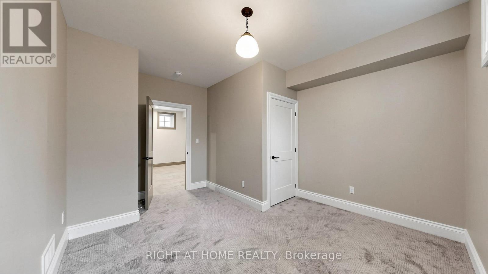 41 Talbot Road Property Photo 32