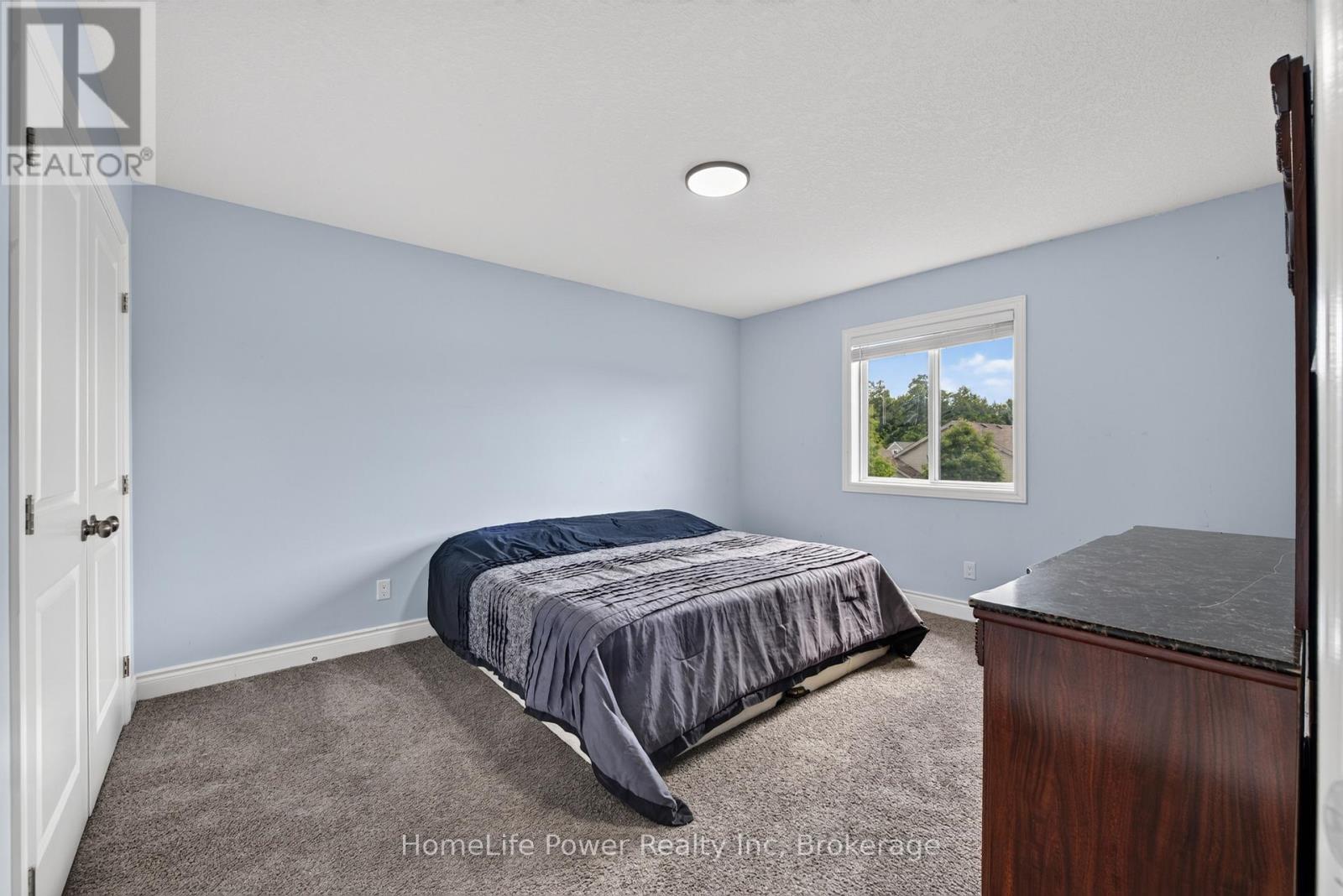 32 Ashberry Place Property Photo 28