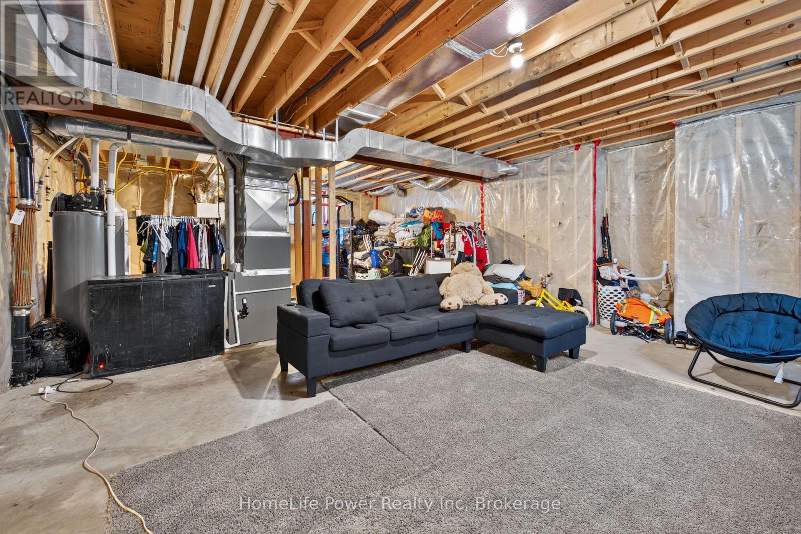 32 Ashberry Place Property Photo 34