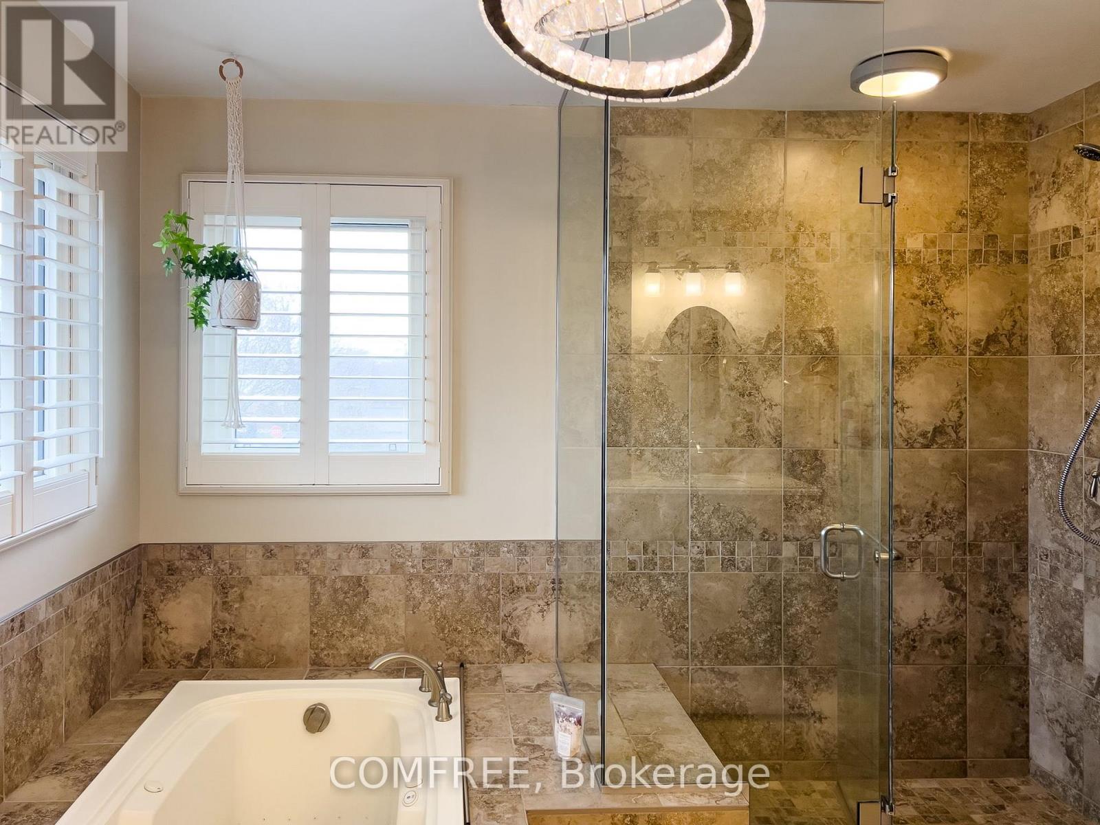10 Endicott Drive Property Photo 12