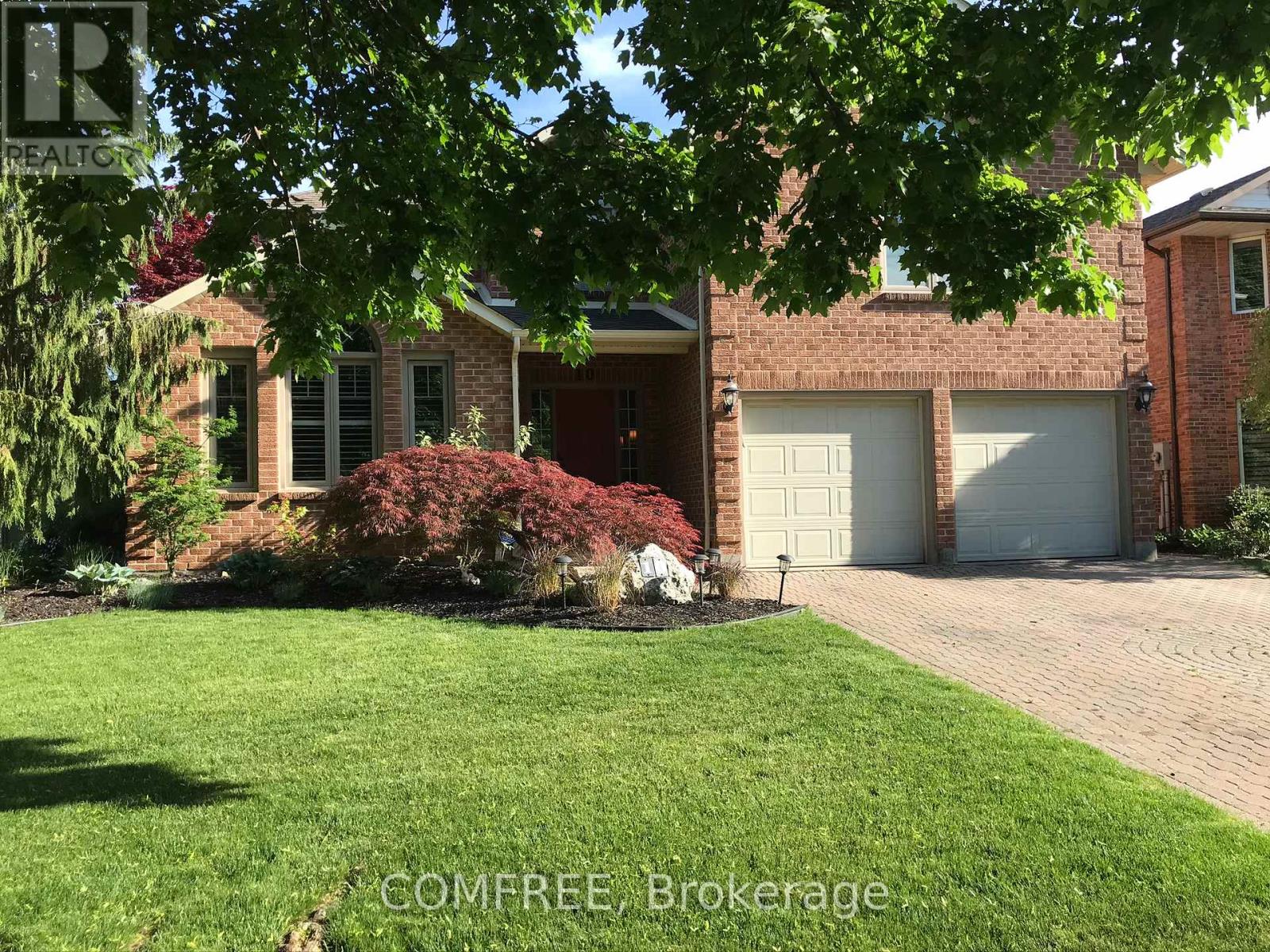 10 Endicott Drive Property Photo 20