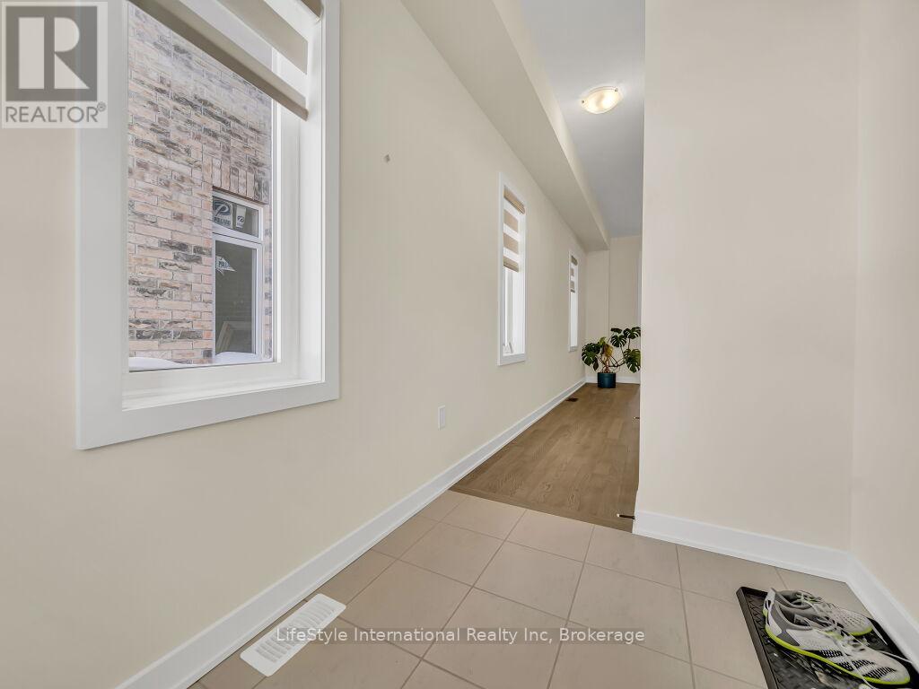 24 Hutchison Road Property Photo 2
