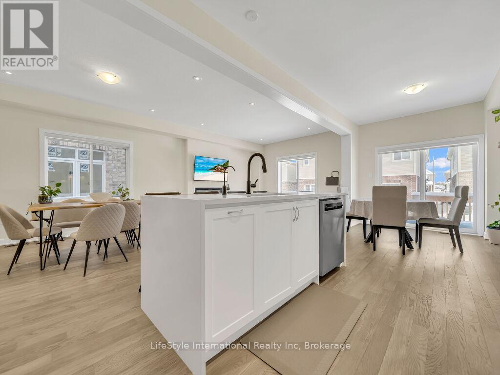 24 Hutchison Road Property Photo 11